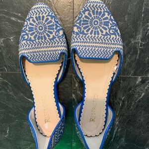 Blue restricted flats